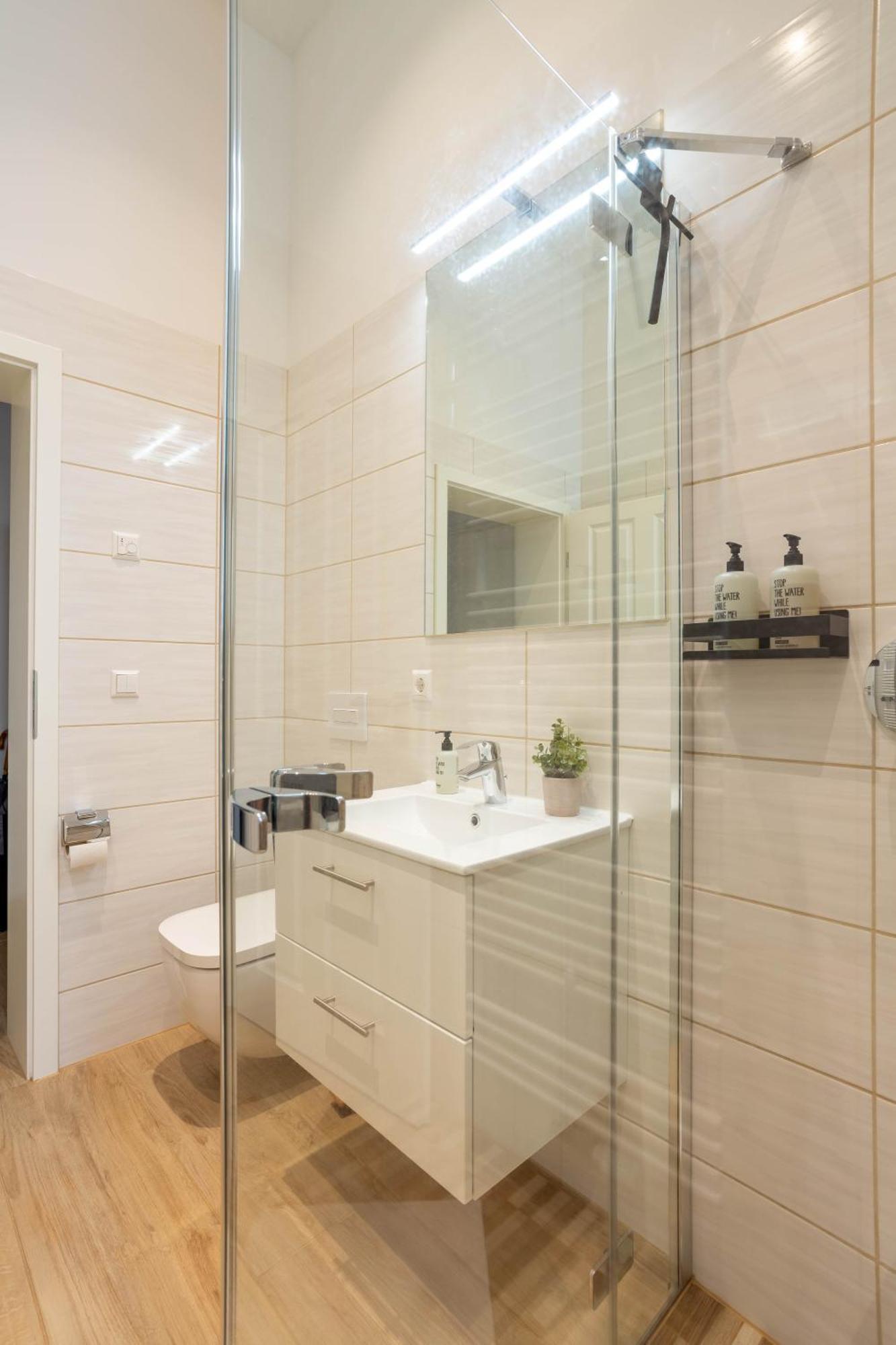 Soulscape Apartments Loft Zwickau Citycenter Mit Tg-Stellplatz, Magenta-Tv Und Klima 外观 照片